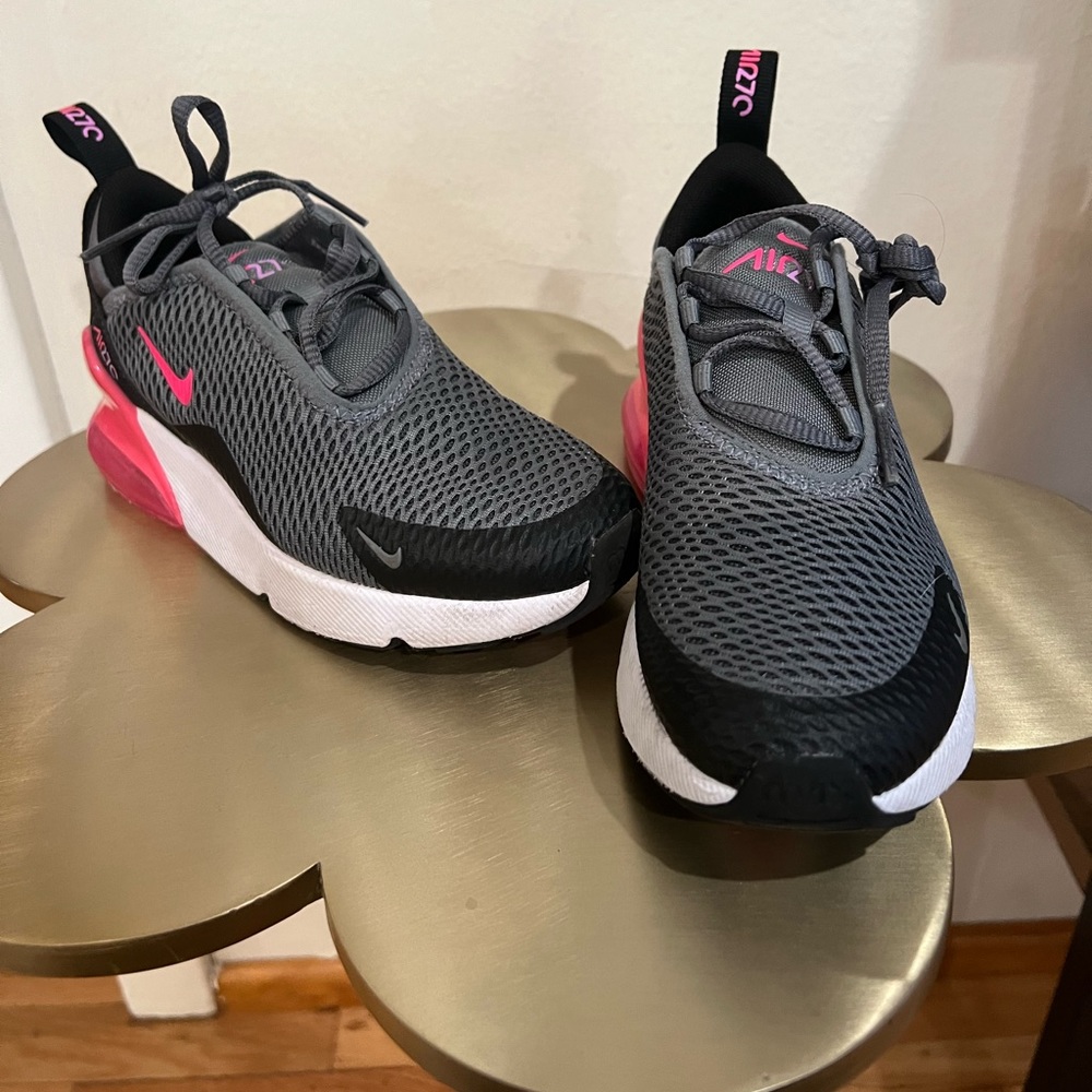 Nike Air Max 270